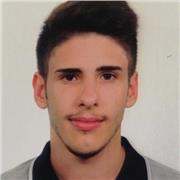 Laureato in Lingue e Letterature, rivolto sia a studenti delle medie che delle superiori, soprattutto materie linguistiche